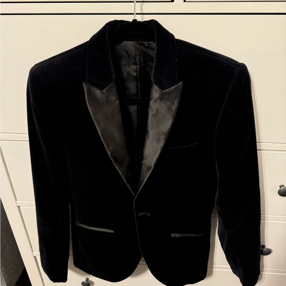 Black velvet blazer